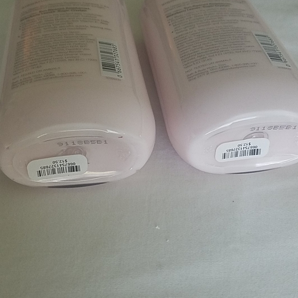 Bath and Body Works Sun Ripened Raspberry Lotion - Picture 3 of 3